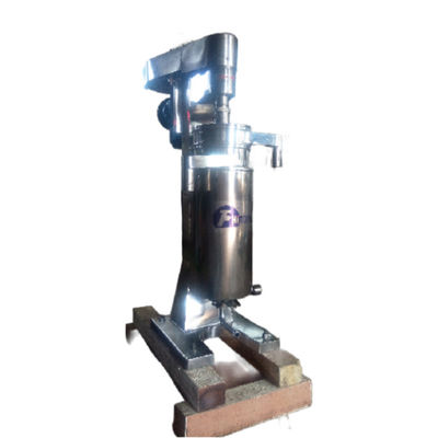 Centrifugeuse tubulaire industrielle pour la séparation des liquides mélangés en fonction des différences de densité et de la décharge manuelle des solides